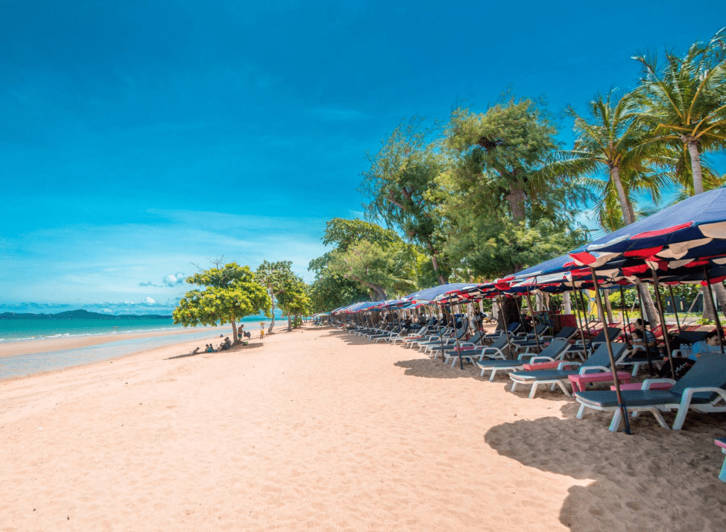 Is Jomtien better than Central Pattaya for living?