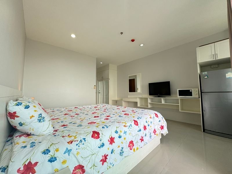 AD Hyatt Condominium 1BR Condo Wongamat