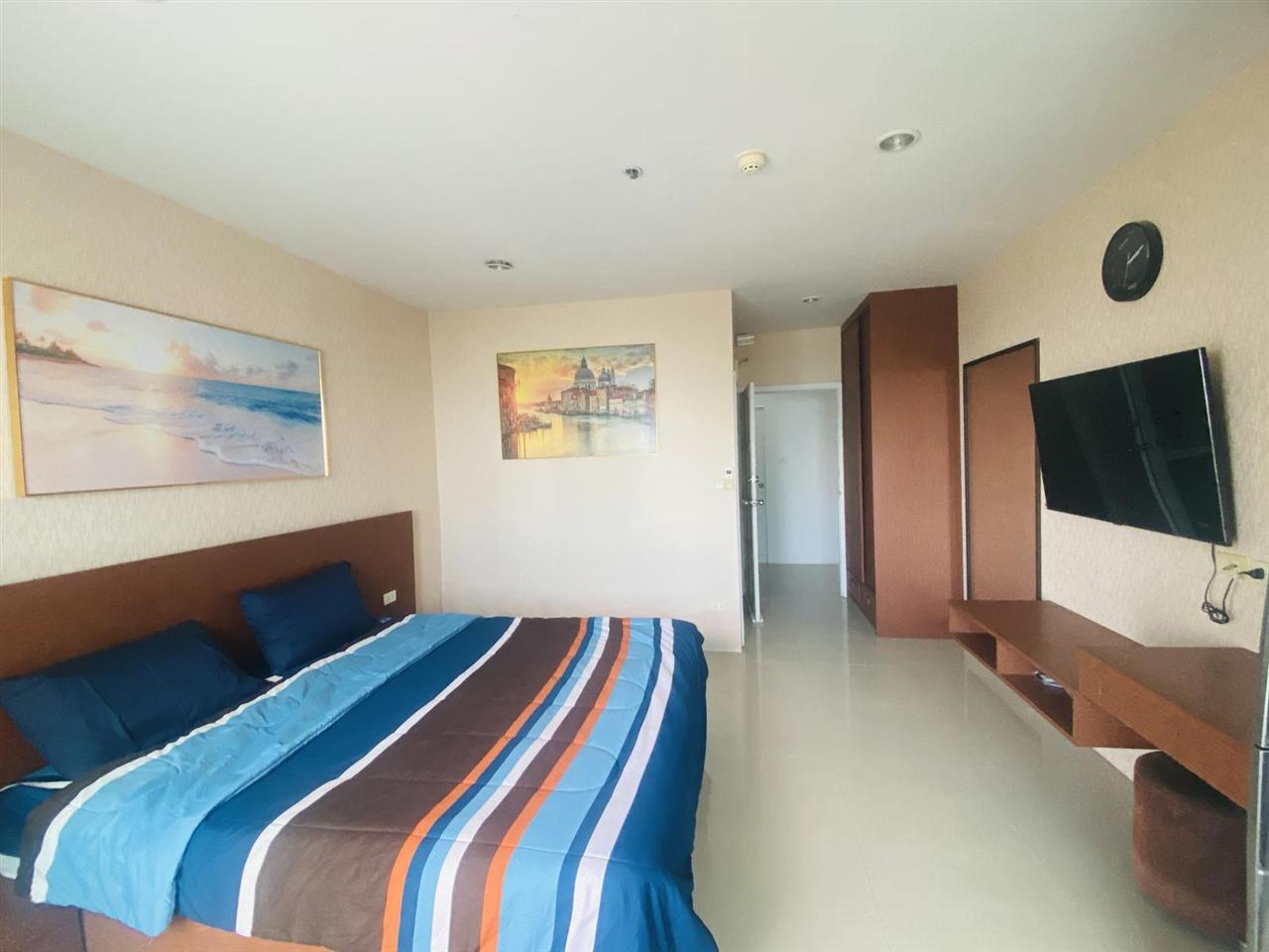 AD Hyatt Condominium Studio Sea view, 29th Floor