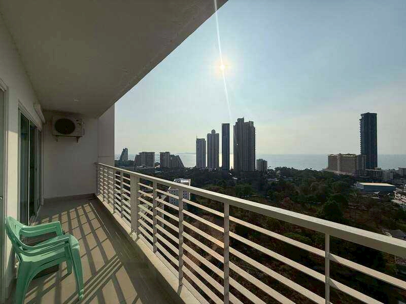 AD Hyatt Condominium 1BR, 20th Floor