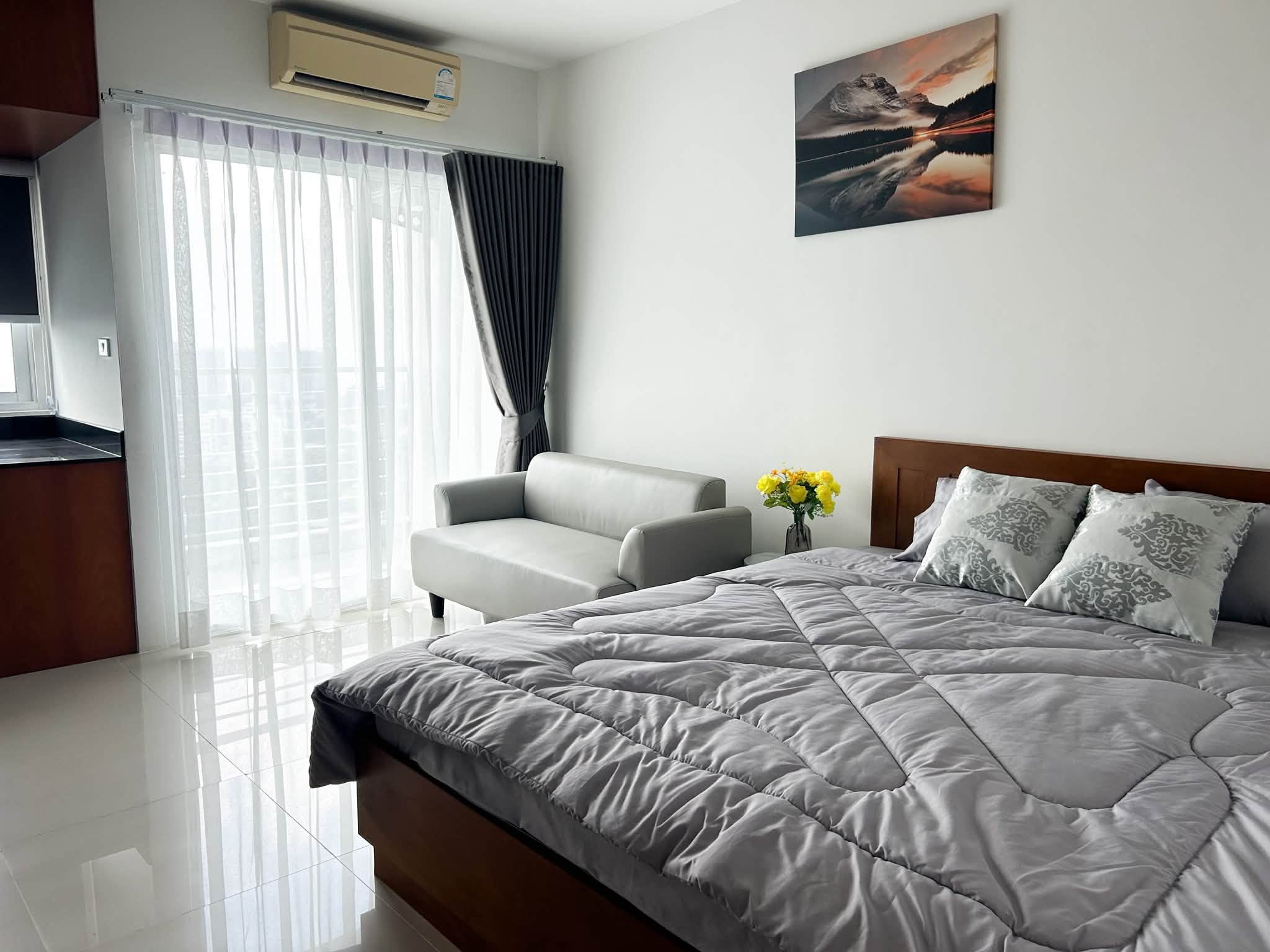 AD Hyatt Condominium Studio Sea view, 19th Floor