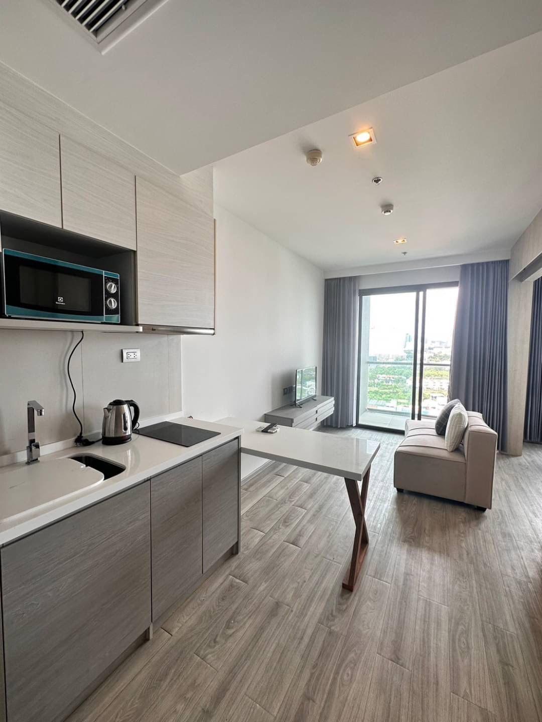 Aeras 1BR Sea view, 15th Floor