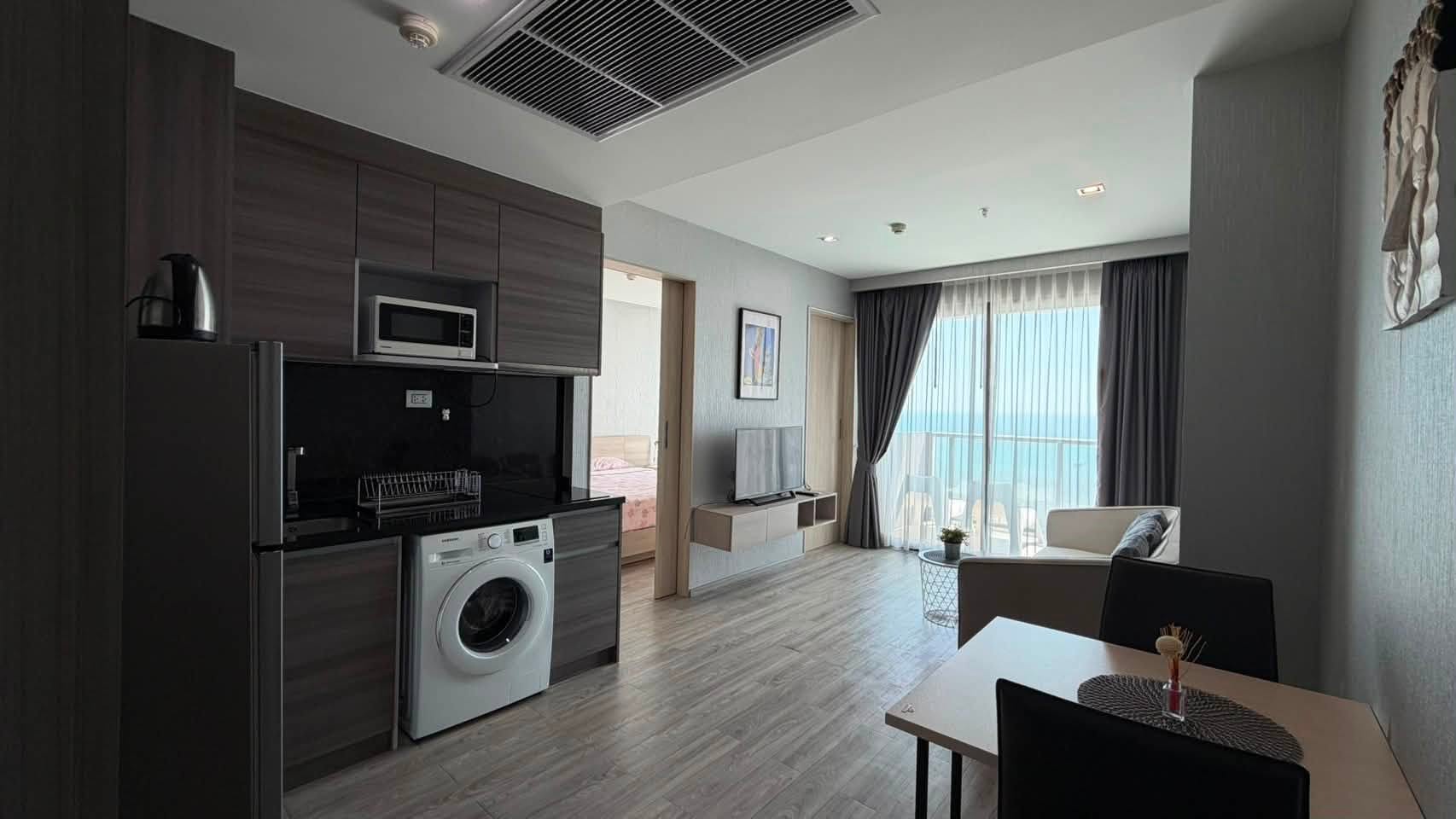 Aeras 1BR, 7th Floor