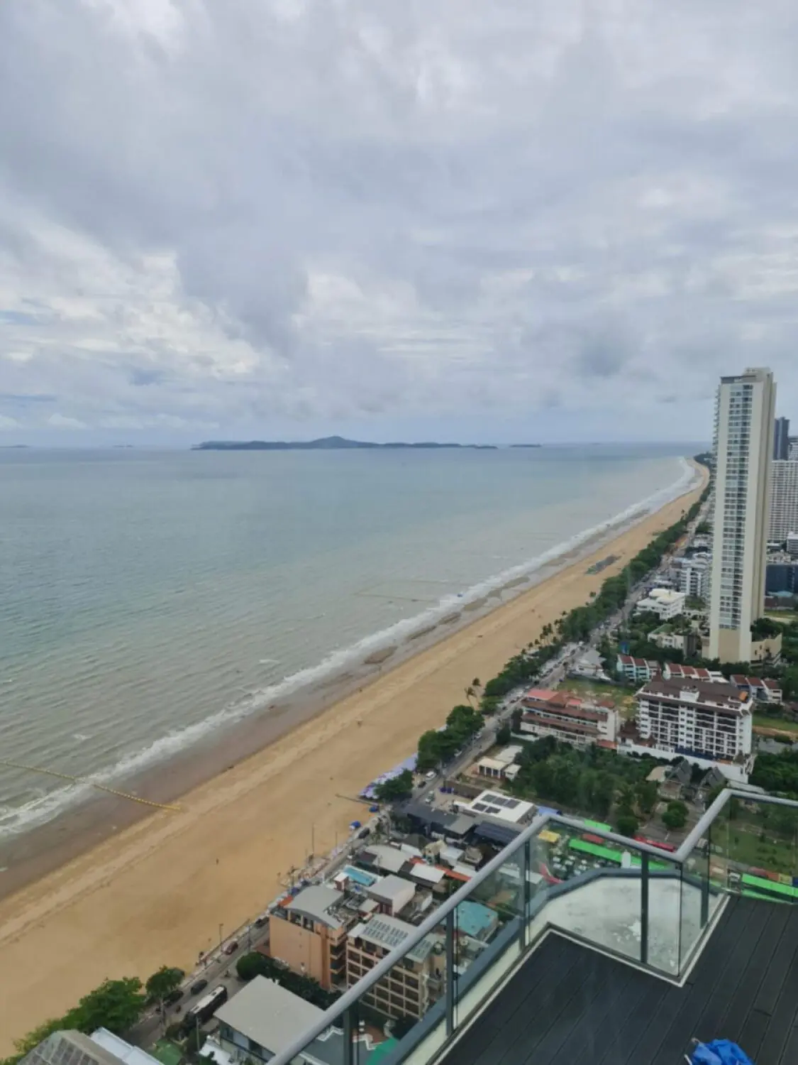 Aeras 1BR Sea view, 21st Floor