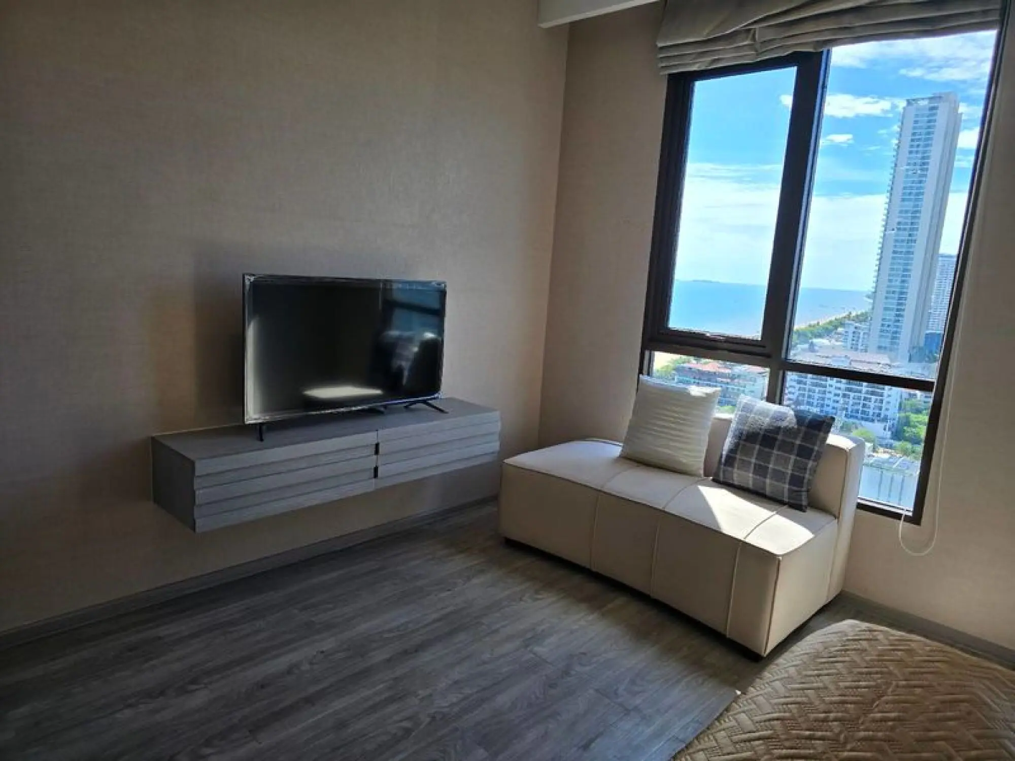 Aeras Studio Sea view, 13th Floor