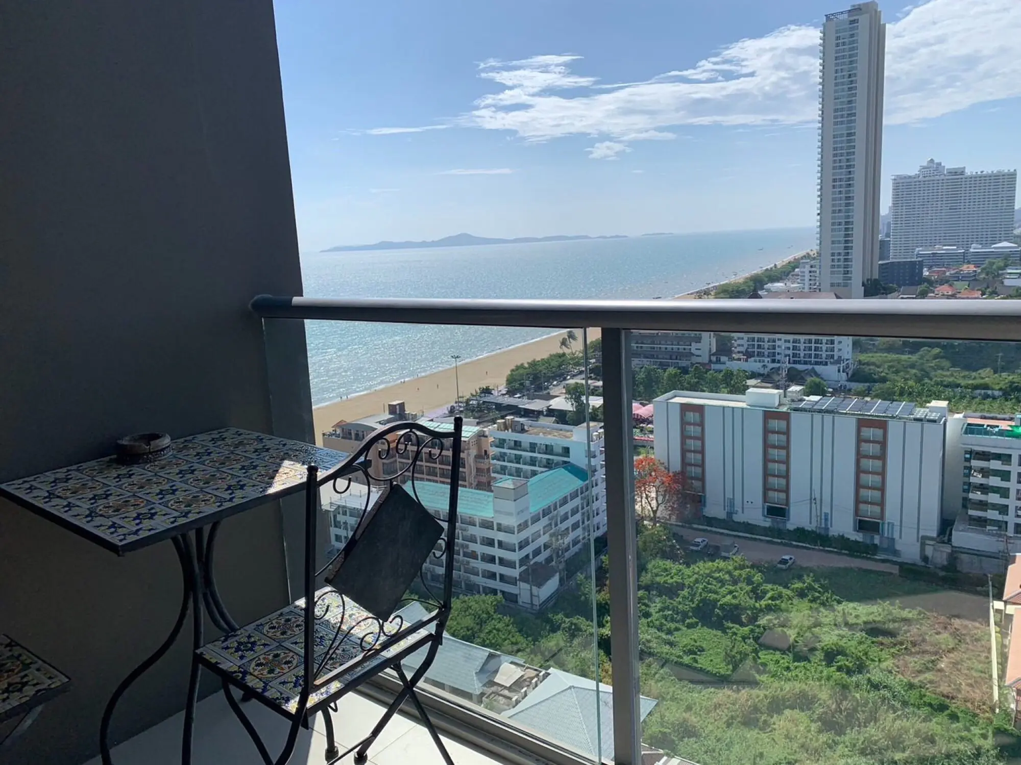 Aeras 1BR Sea view, 16th Floor