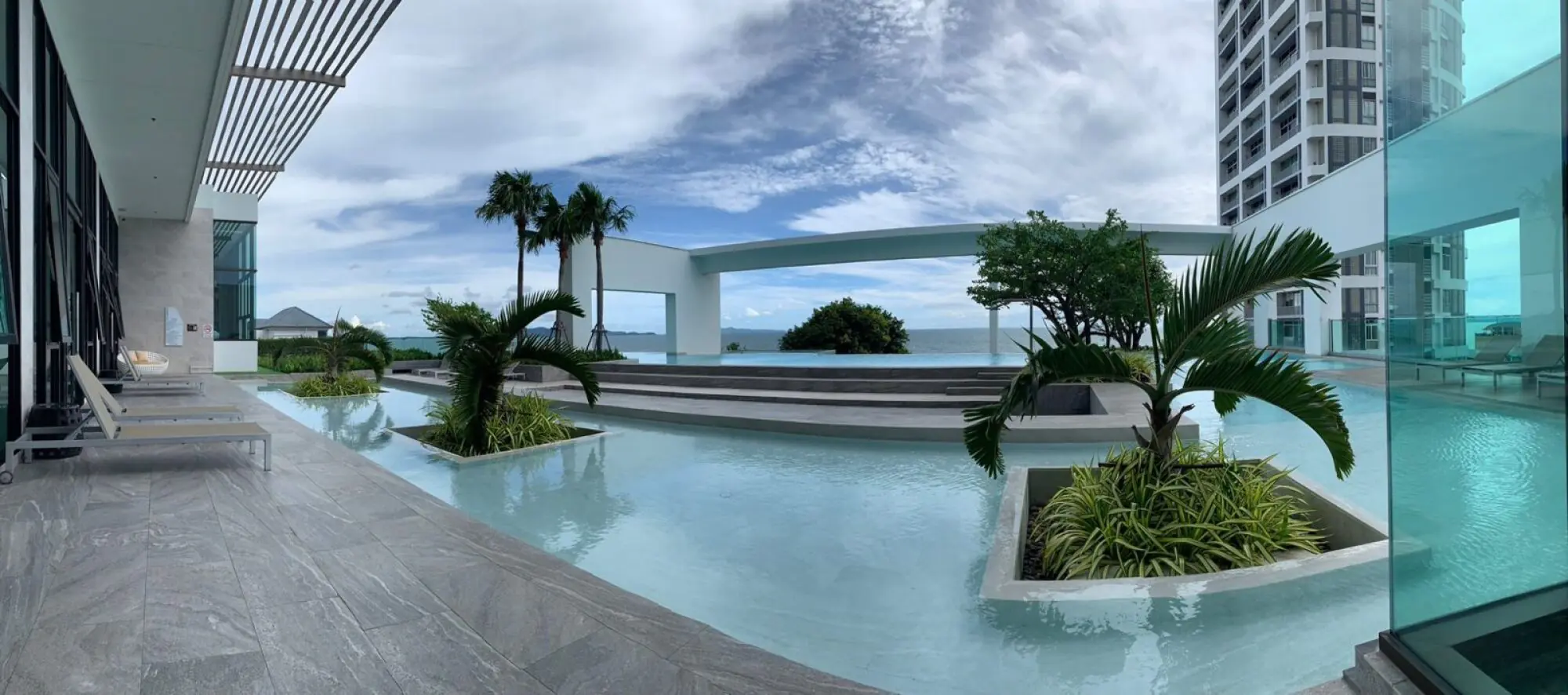 Aeras 2BR Sea view, 6th Floor