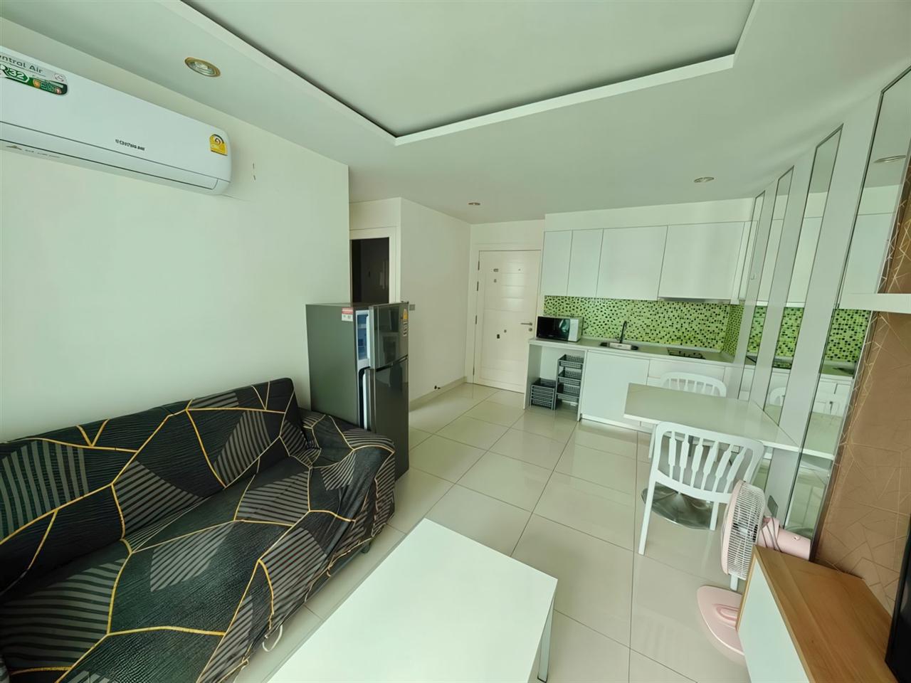 Amazon Residence 1BR Pool view, 6th Floor