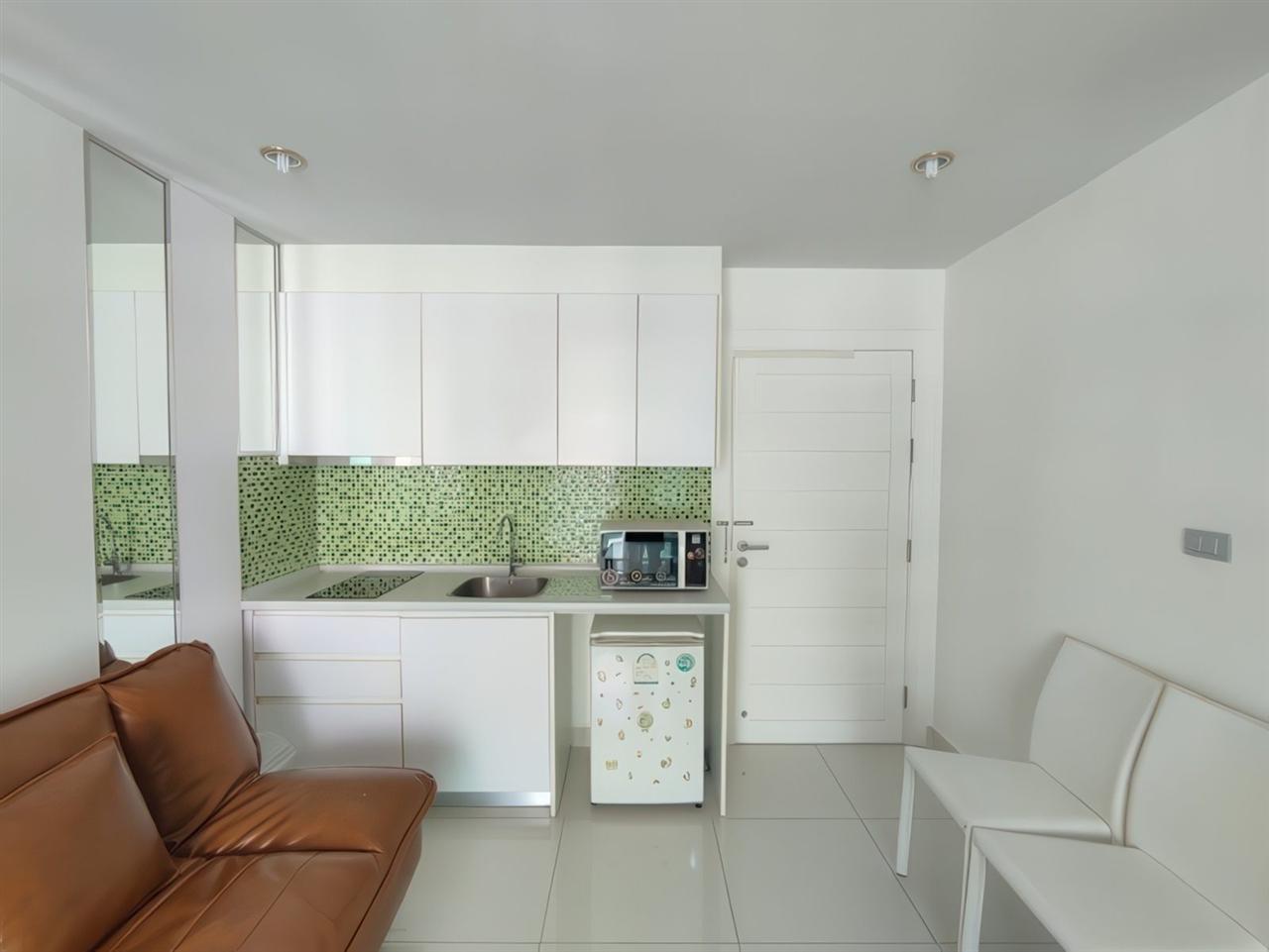 Amazon Residence 1BR Pool view, 5th Floor
