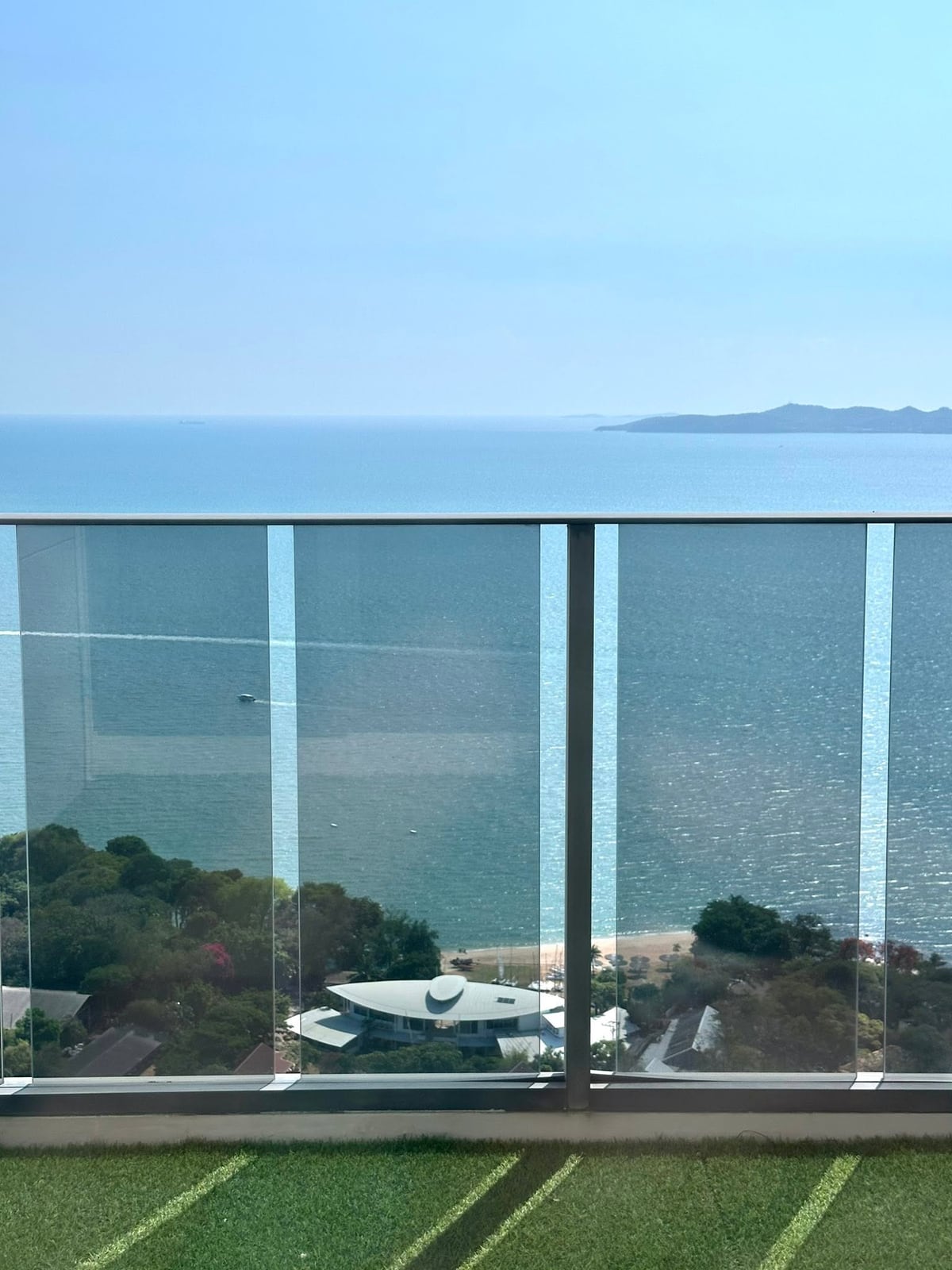 Andromeda Condominium Studio Sea view, 27th Floor