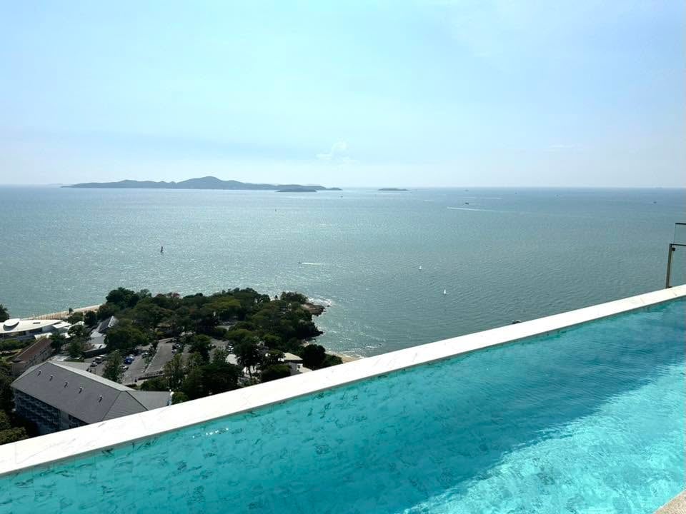 Andromeda Condominium Studio Sea view, 27th Floor