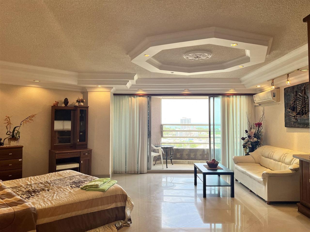 Angket Hip Residence 1BR Sea View, 12th Floor
