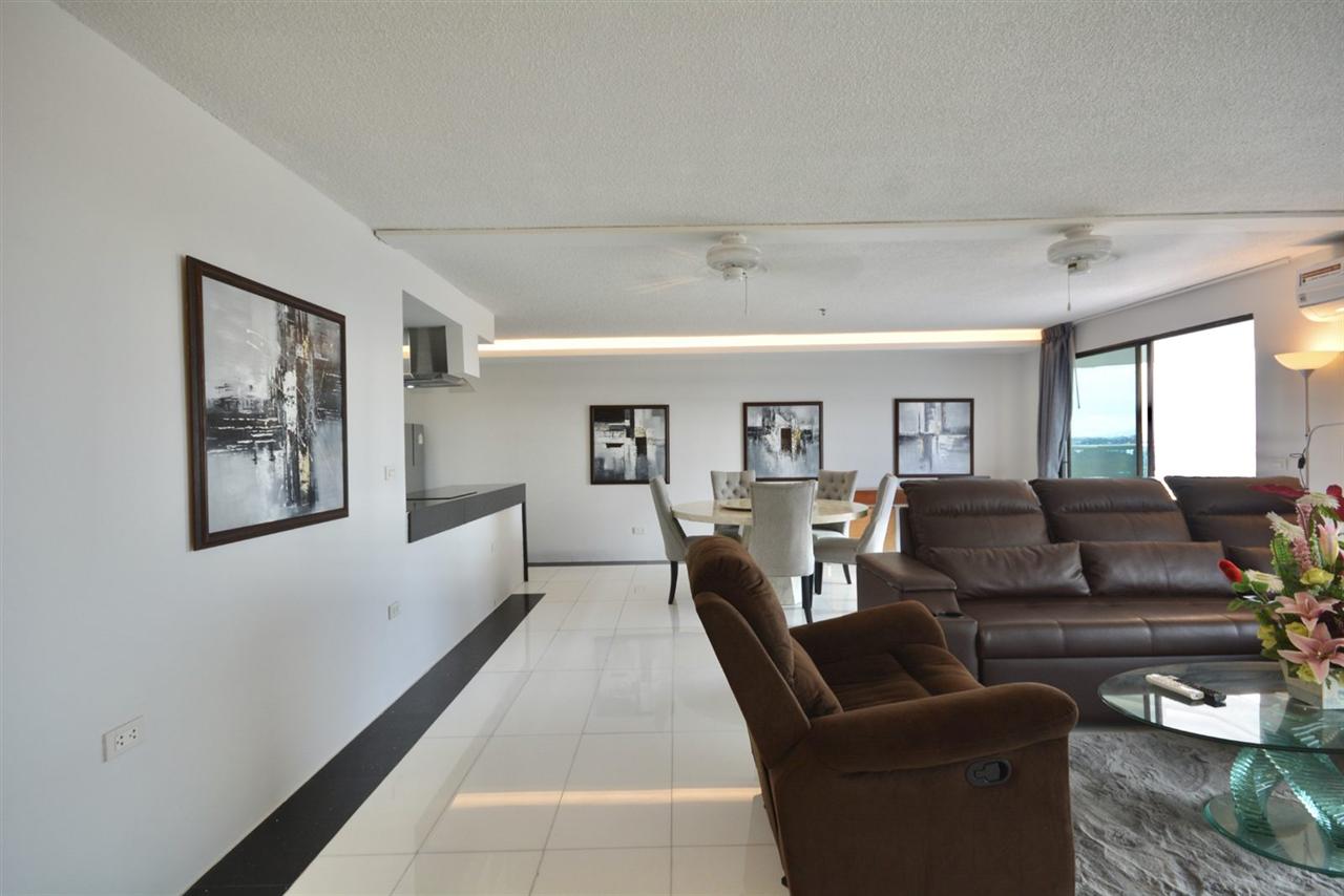 Angket Hip Residence 1BR Sea View, 17th Floor