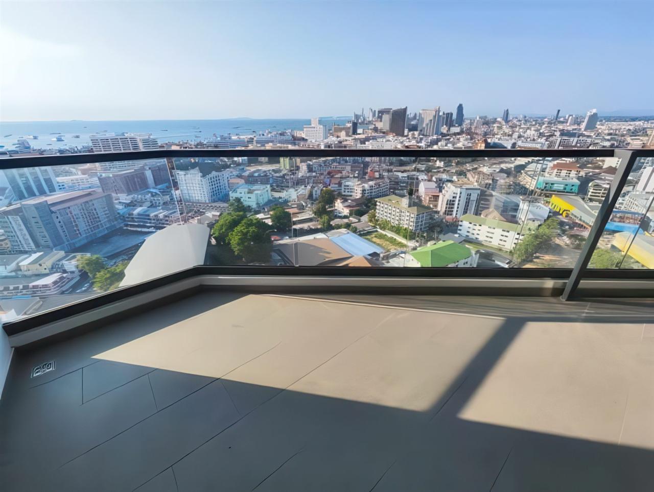 Arcadia Millennium Tower 2BR Sea view, 28th Floor