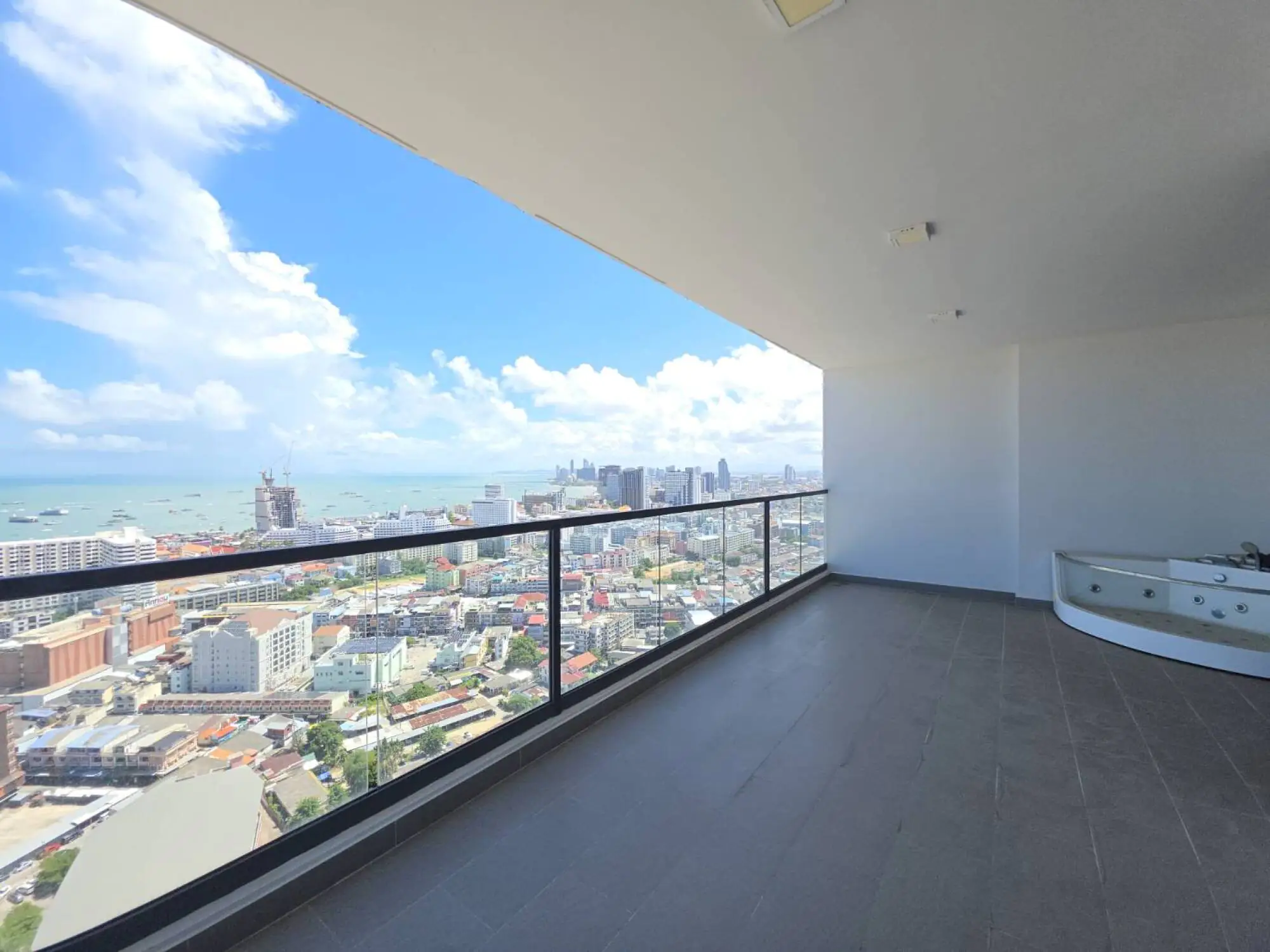 Arcadia Millennium Tower 2BR Sea view, 36th Floor