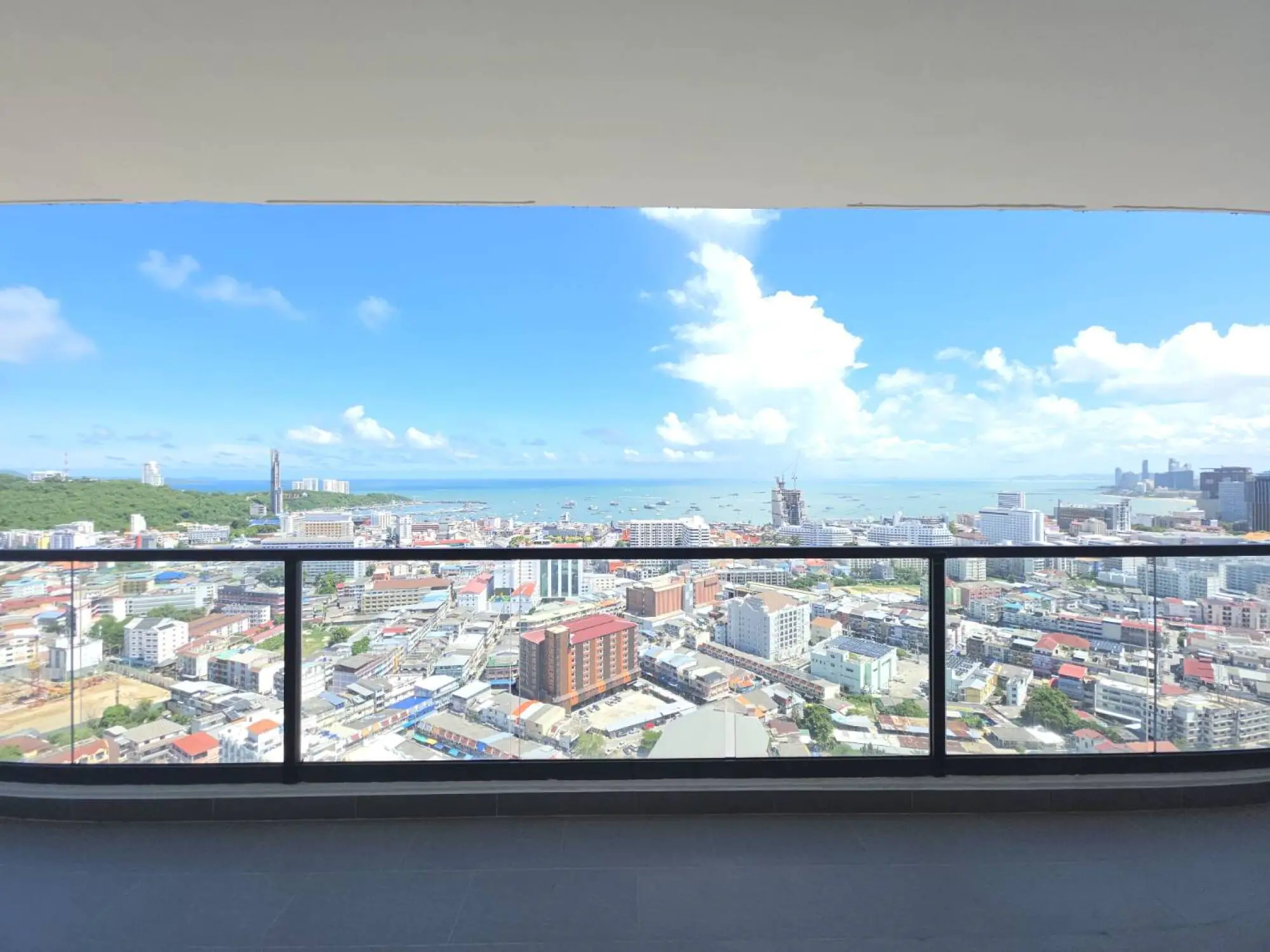 Arcadia Millennium Tower 2BR Sea view, 36th Floor