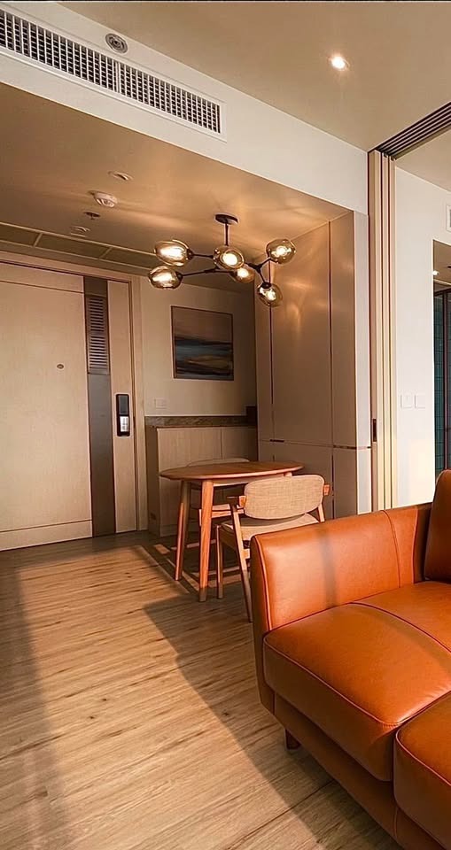Arom Wongamat 1BR Beachfront Condo