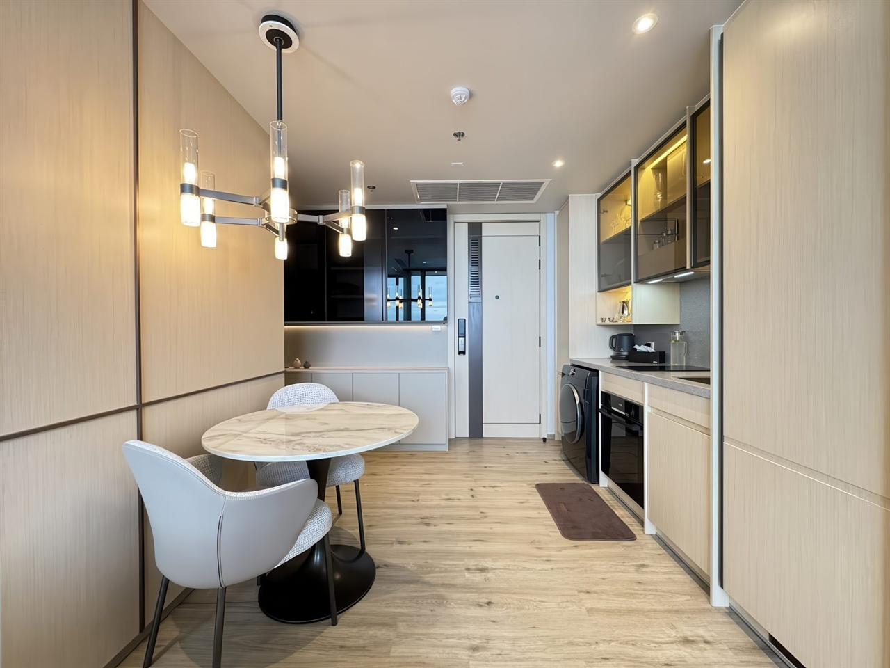 Arom Wongamat 1BR Sea view, 25th Floor