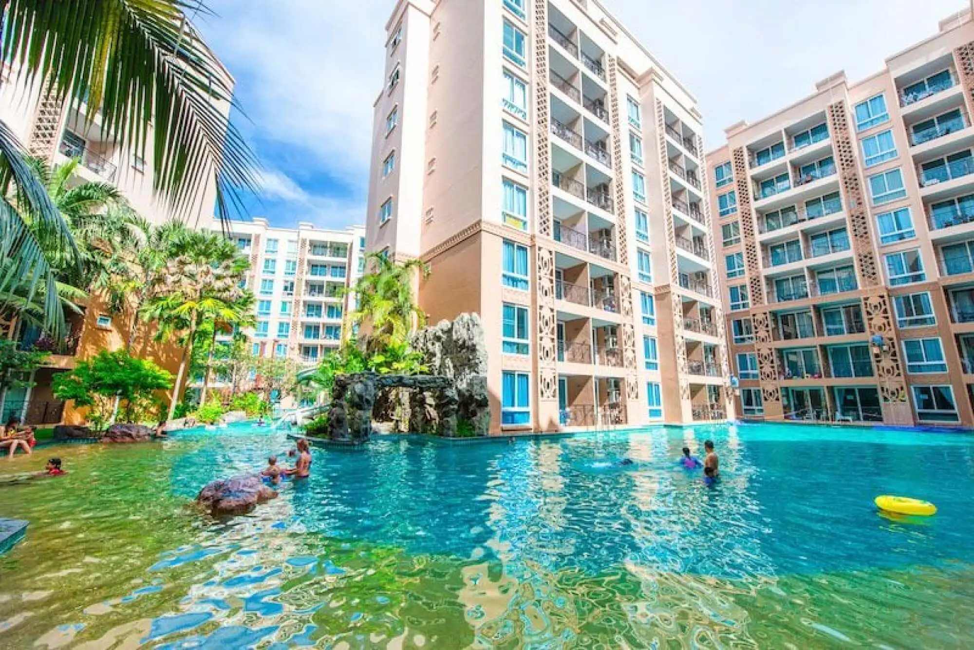 Atlantis Condo Resort 1BR Garden view, 2nd Floor