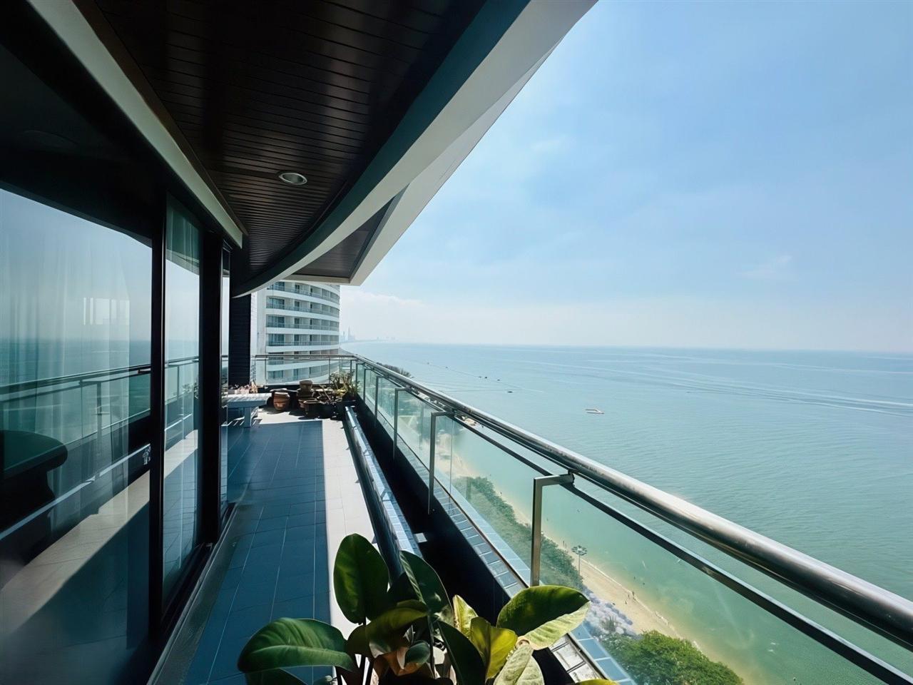 Bann Haad U Thong 2BR Sea view, 21st Floor