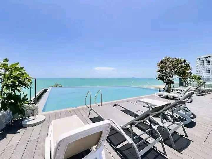 Bayphere Premier Suites