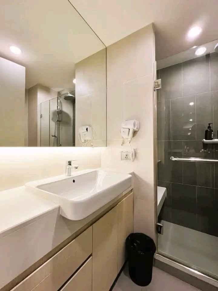 Bayphere Premier Suites Studio Condo, 5th Floor