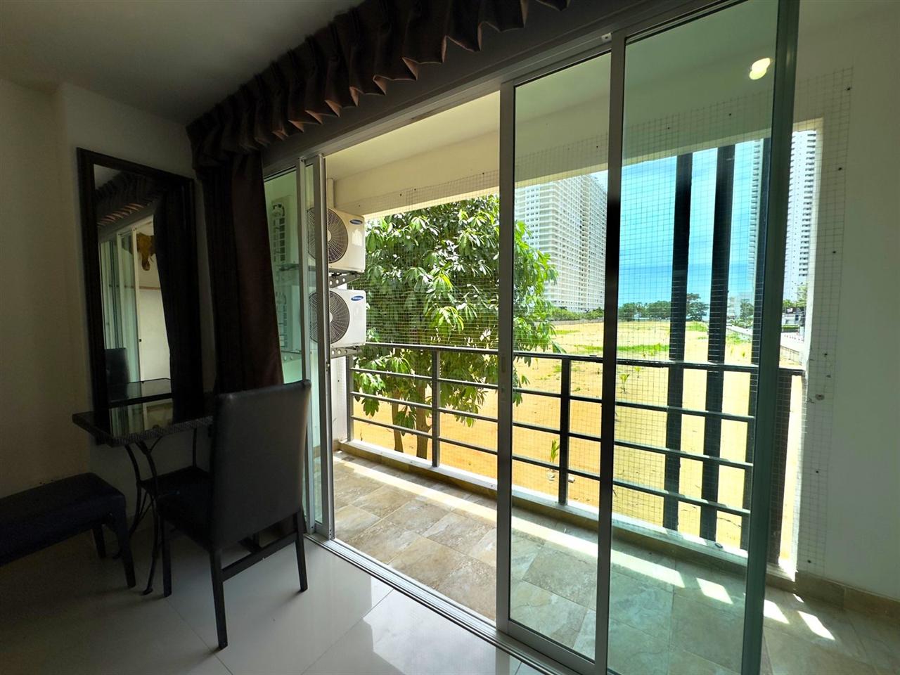 Beach and Mountain 6 1BR Garden View, 2nd Floor