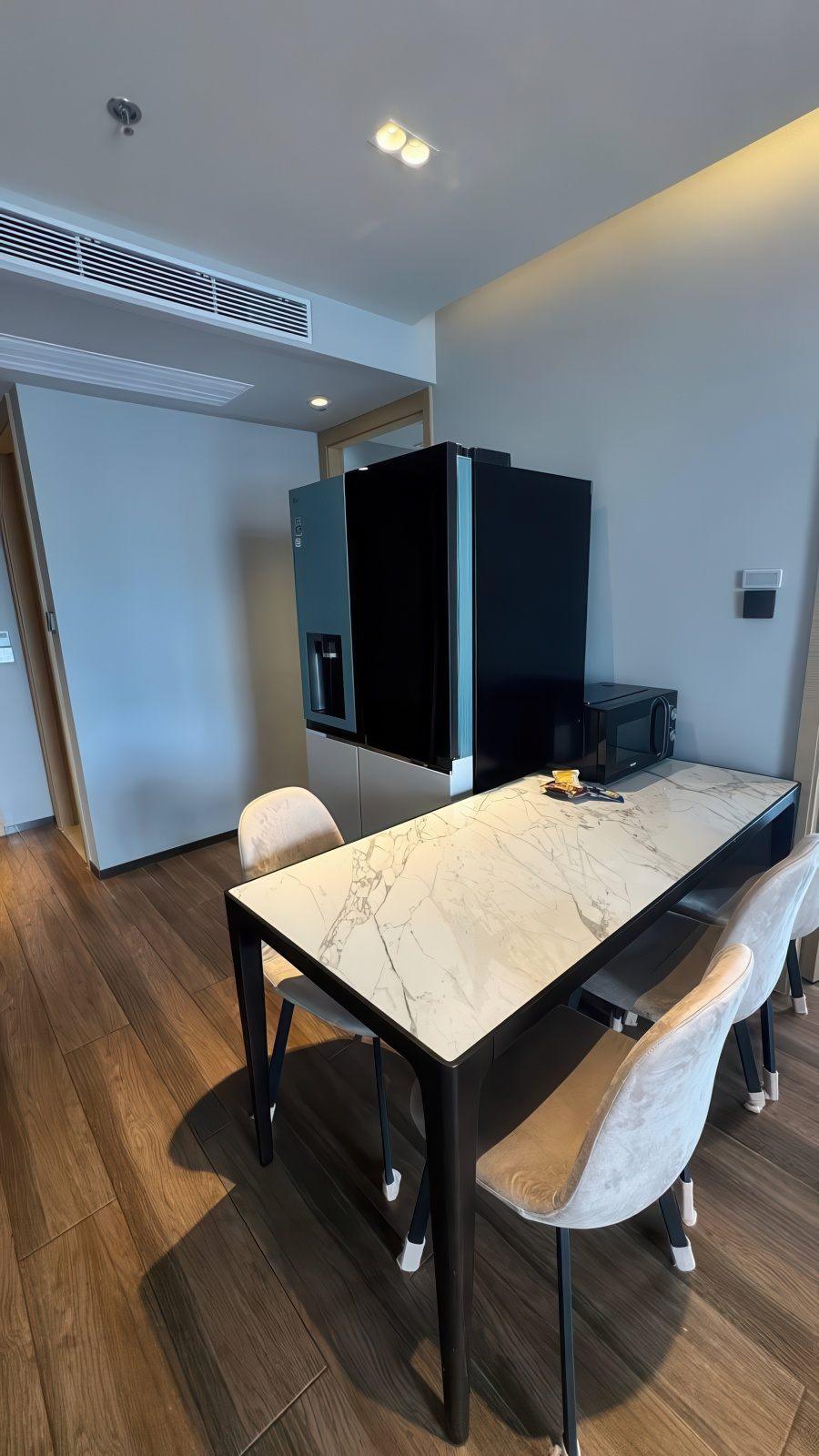 Beverly Mountain Bay 2BR Sea/City, 10th Floor