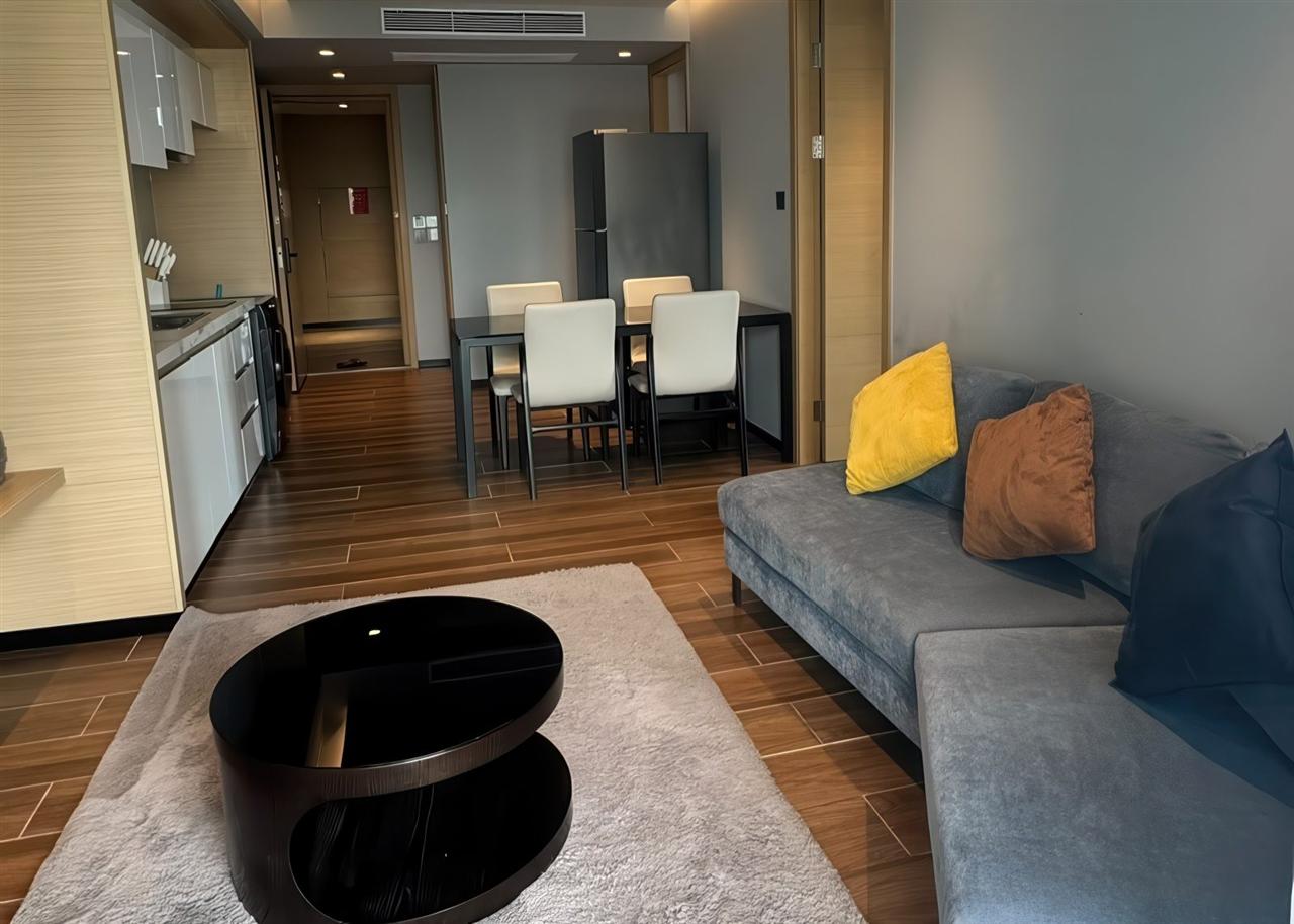 Beverly Mountain Bay 2BR Sea/City, 11th Floor