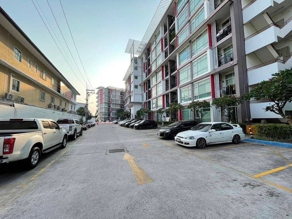 CC Condominium 1 1BR Condo, 6th Floor