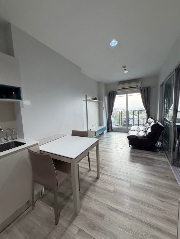 Centric Sea Pattaya 1BR Condo