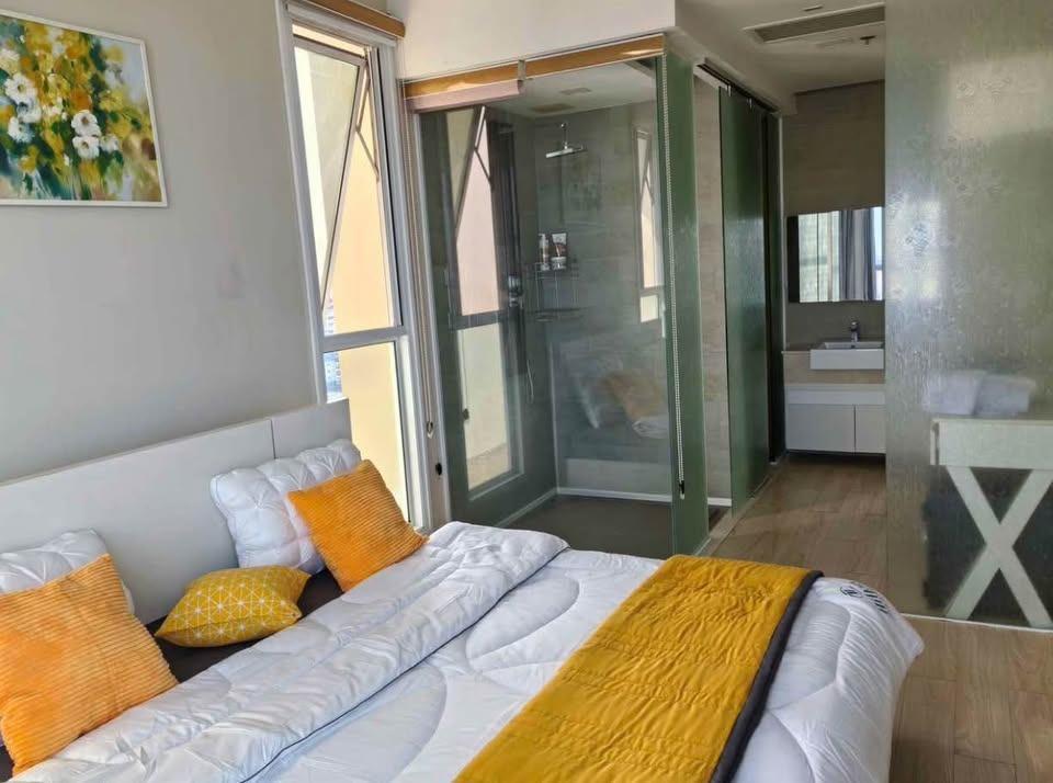 Cetus Beachfront 1BR Condo Jomtien
