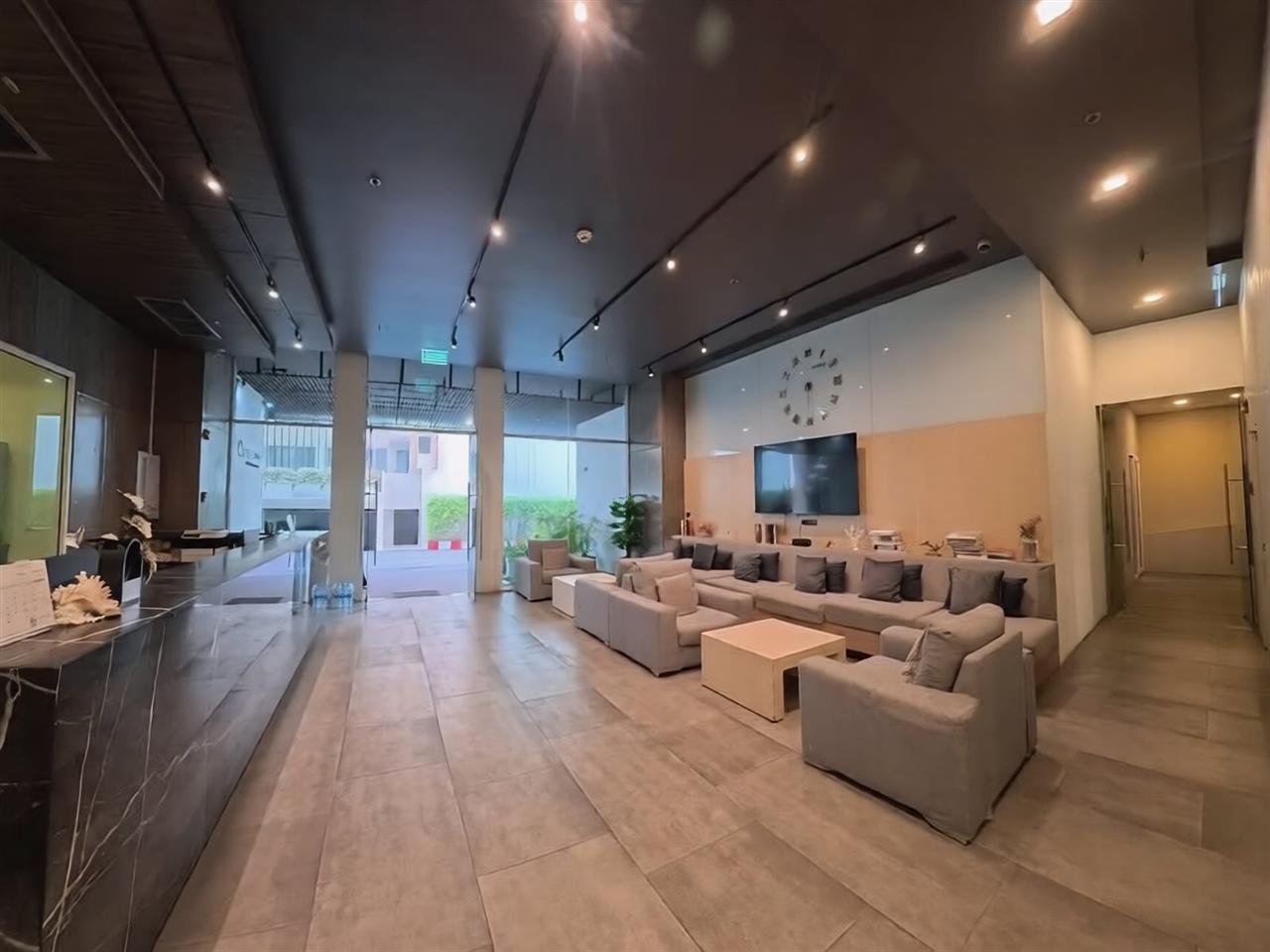 Cetus Beachfront 1BR Condo Jomtien