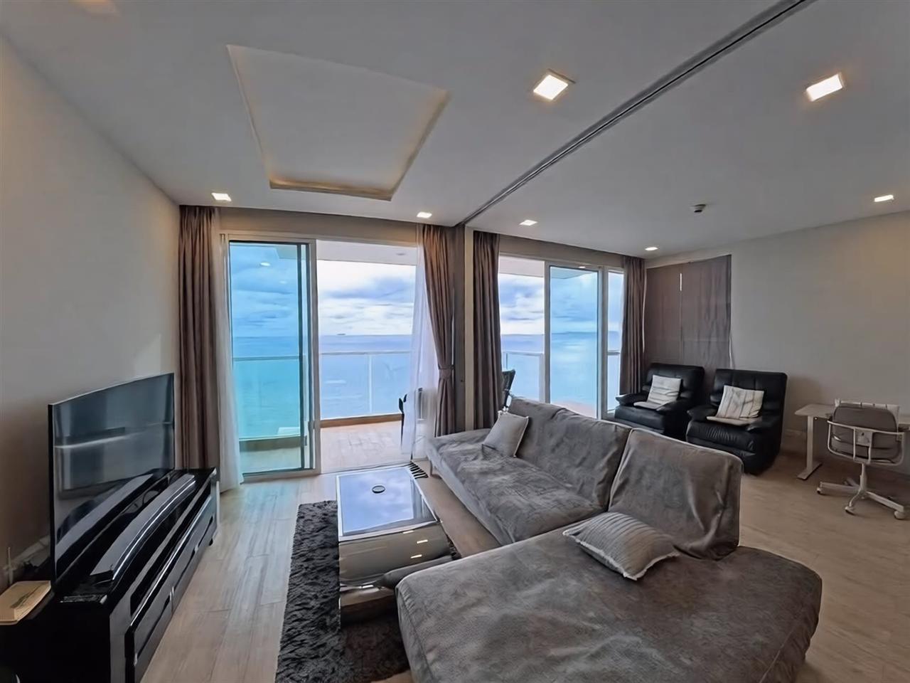 Cetus Beachfront 1BR Condo Jomtien