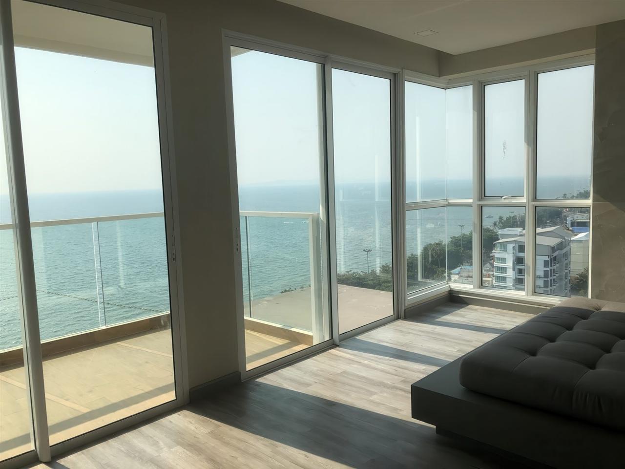 Cetus Beachfront Condominium 3BR Sea view, 15th Floor