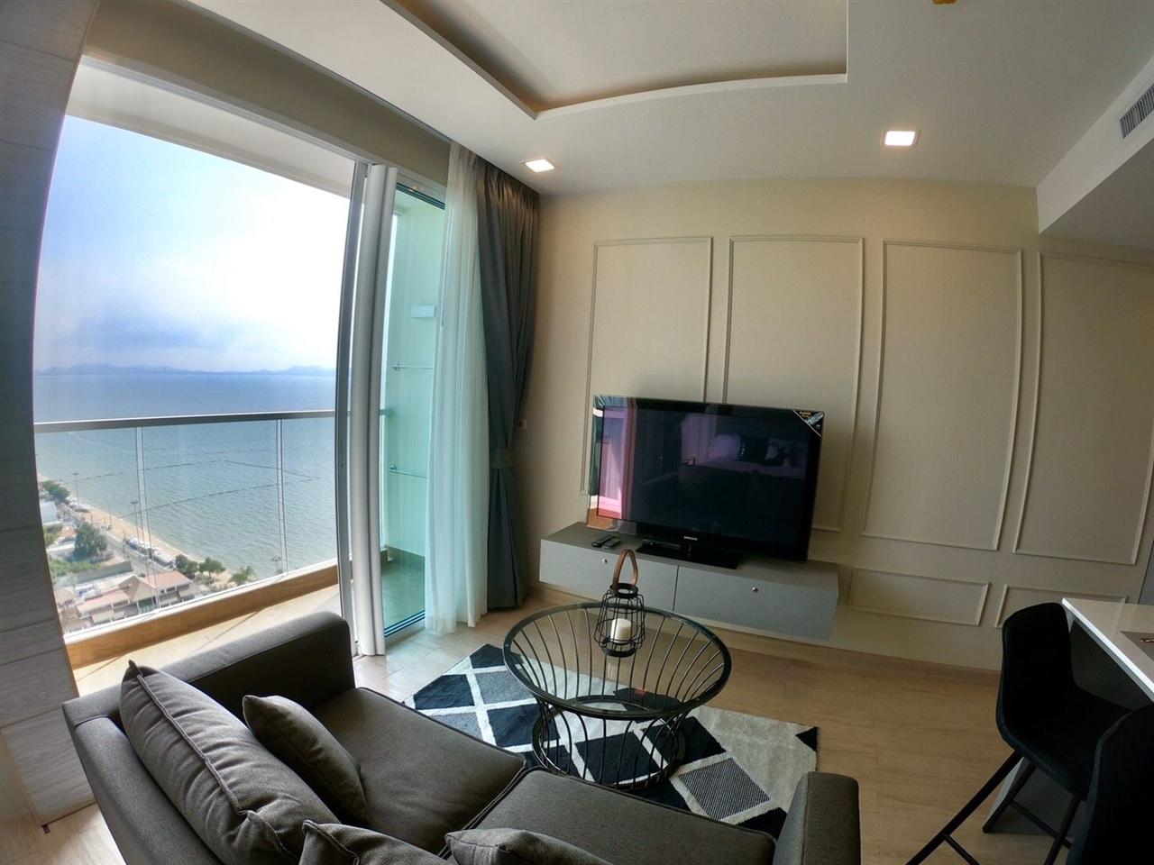 Cetus Beachfront Condominium 1BR Sea view, 24th Floor