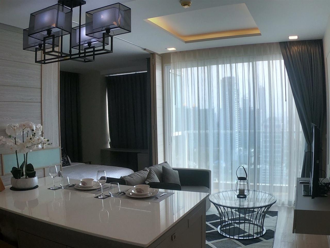 Cetus Beachfront Condominium 1BR Sea view, 24th Floor