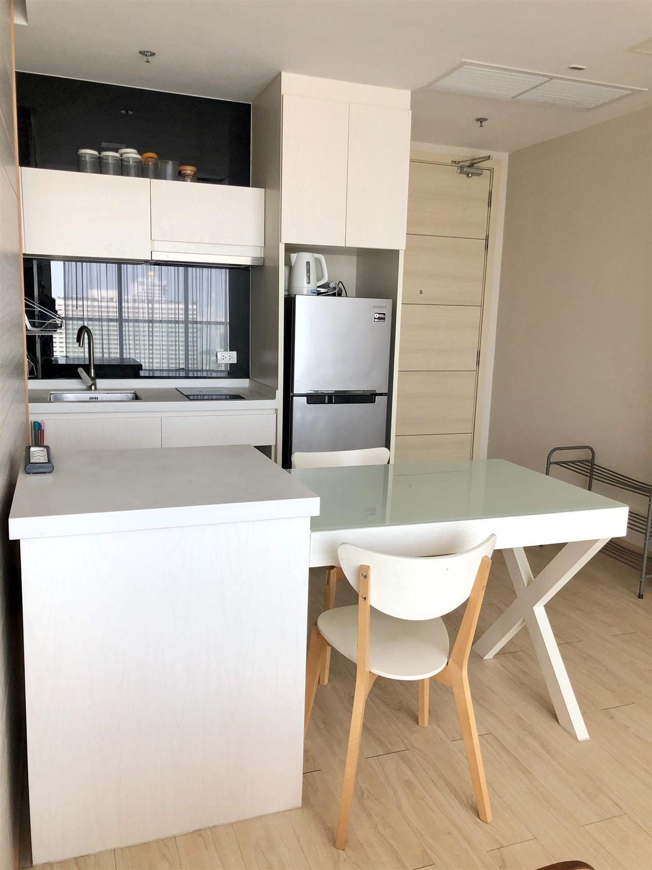 Cetus Beachfront Condominium 1BR Sea view, 31st Floor