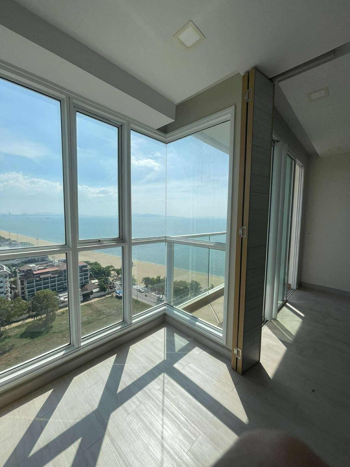 Cetus Beachfront Condominium 1BR Sea view, 17th Floor
