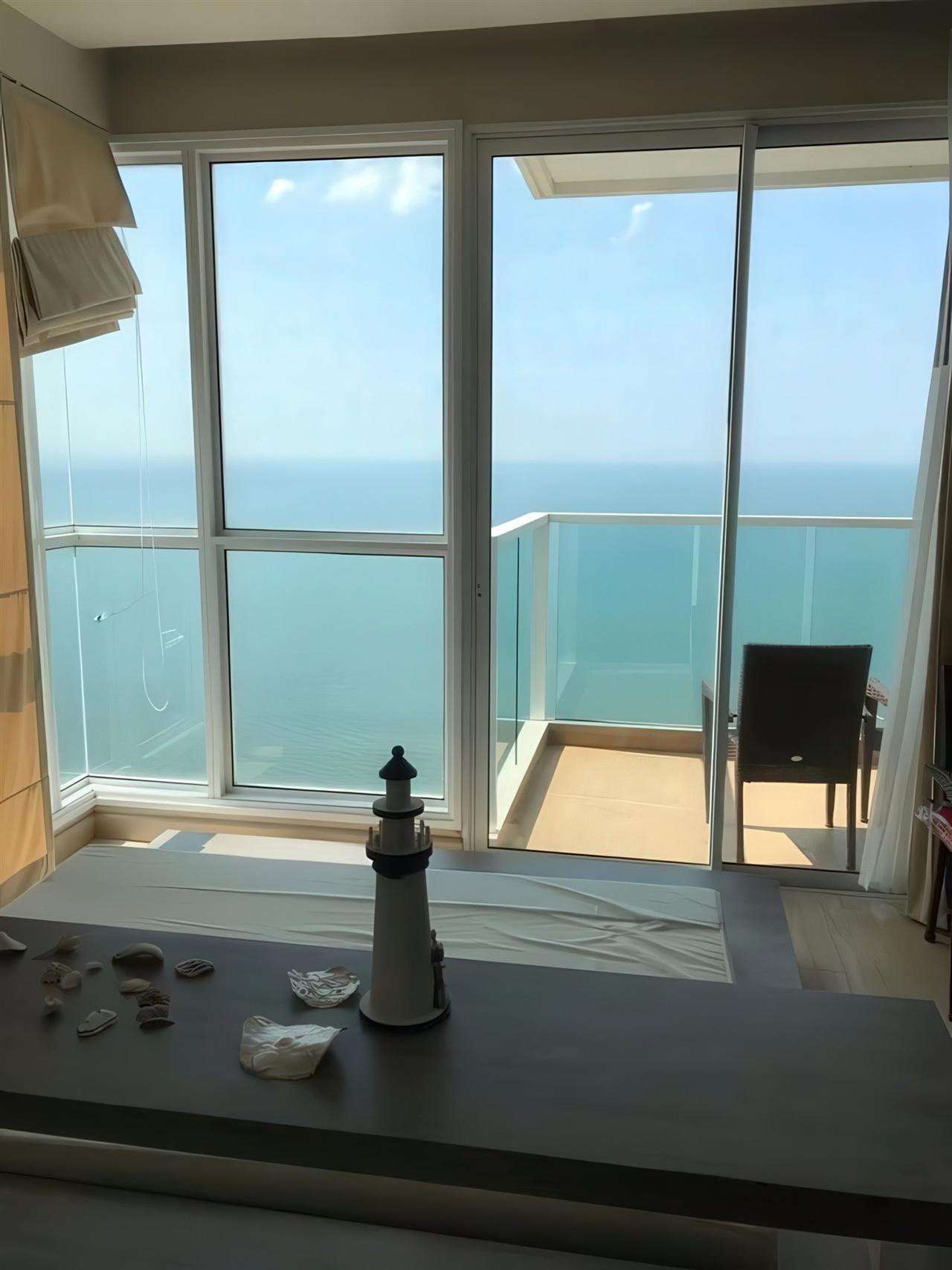 Cetus Beachfront Condominium 2BR Sea view, 18th Floor