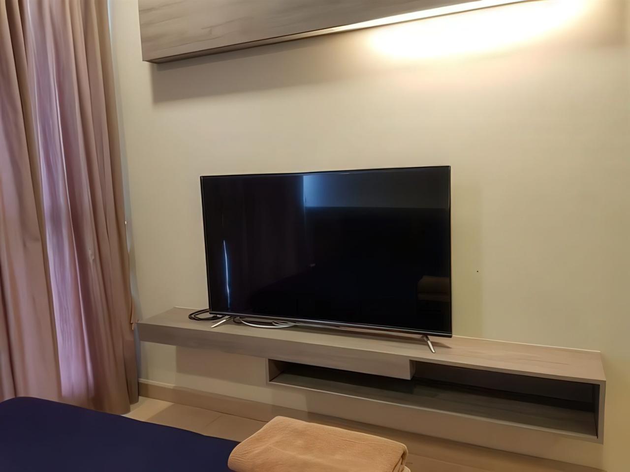 Cetus Beachfront Condominium 2BR Sea view, 18th Floor