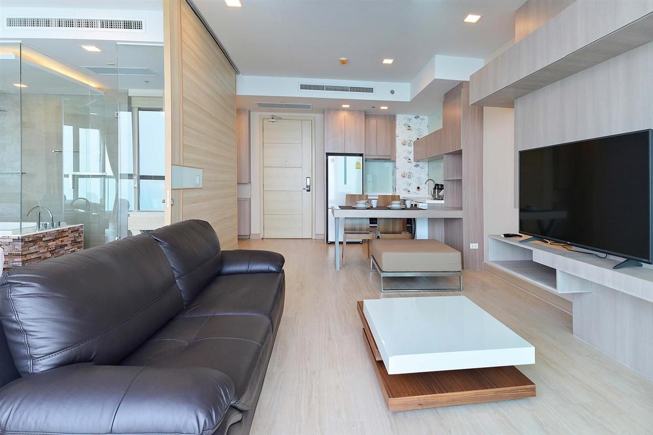 Cetus Beachfront Condominium 1BR Sea view, 34th Floor