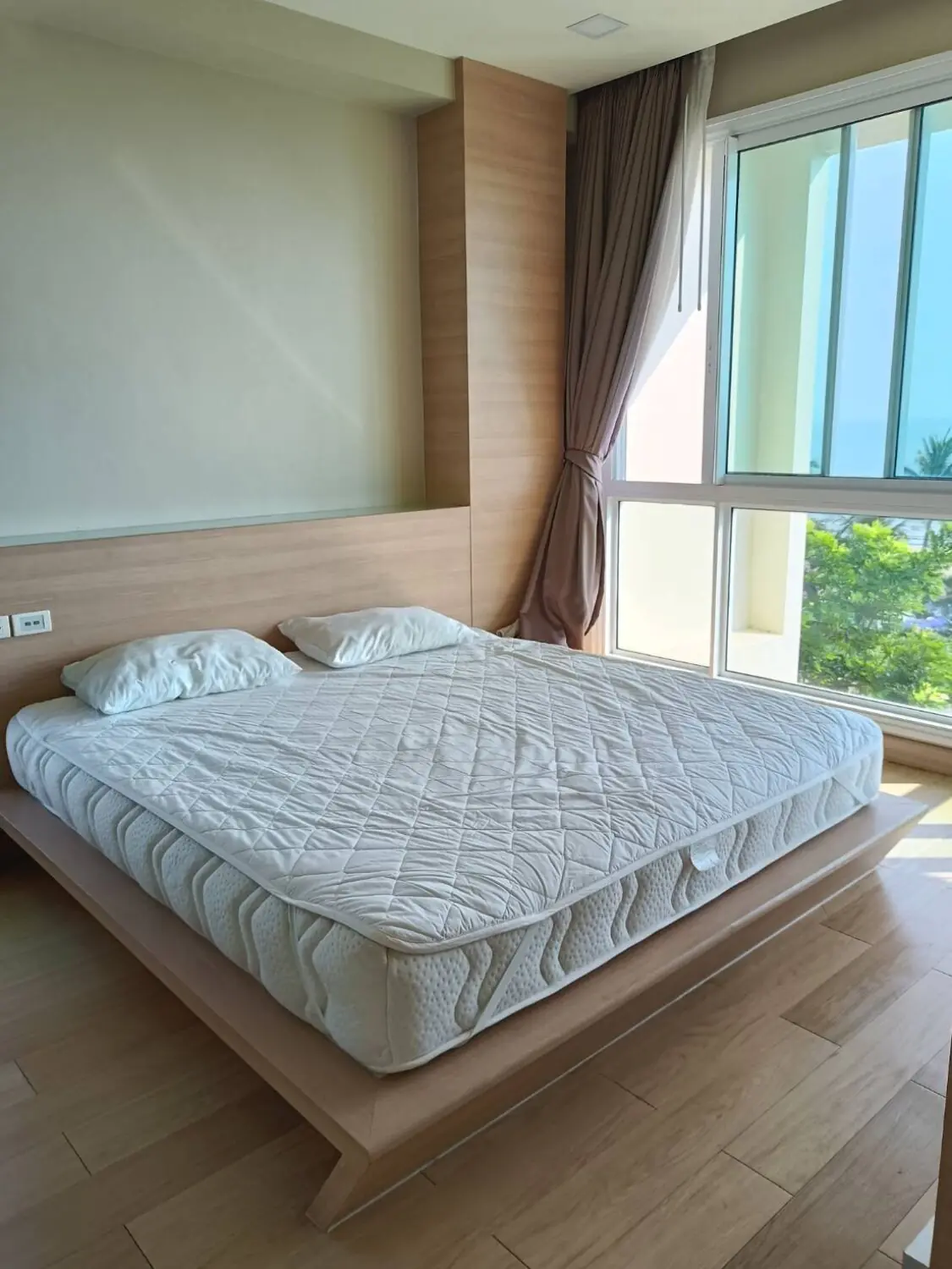 Cetus Beachfront Condominium 2BR Sea view, 4th Floor