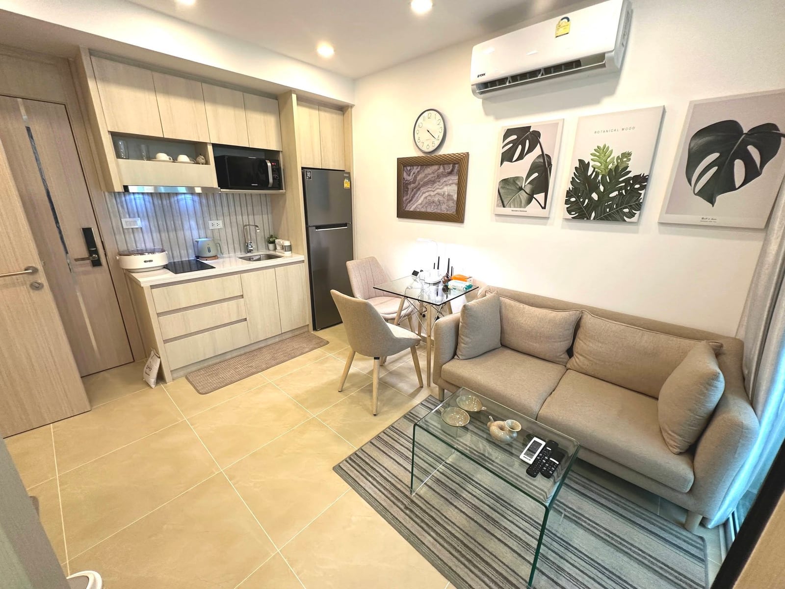 City Garden Olympus 1BR Condo, 2nd Floor