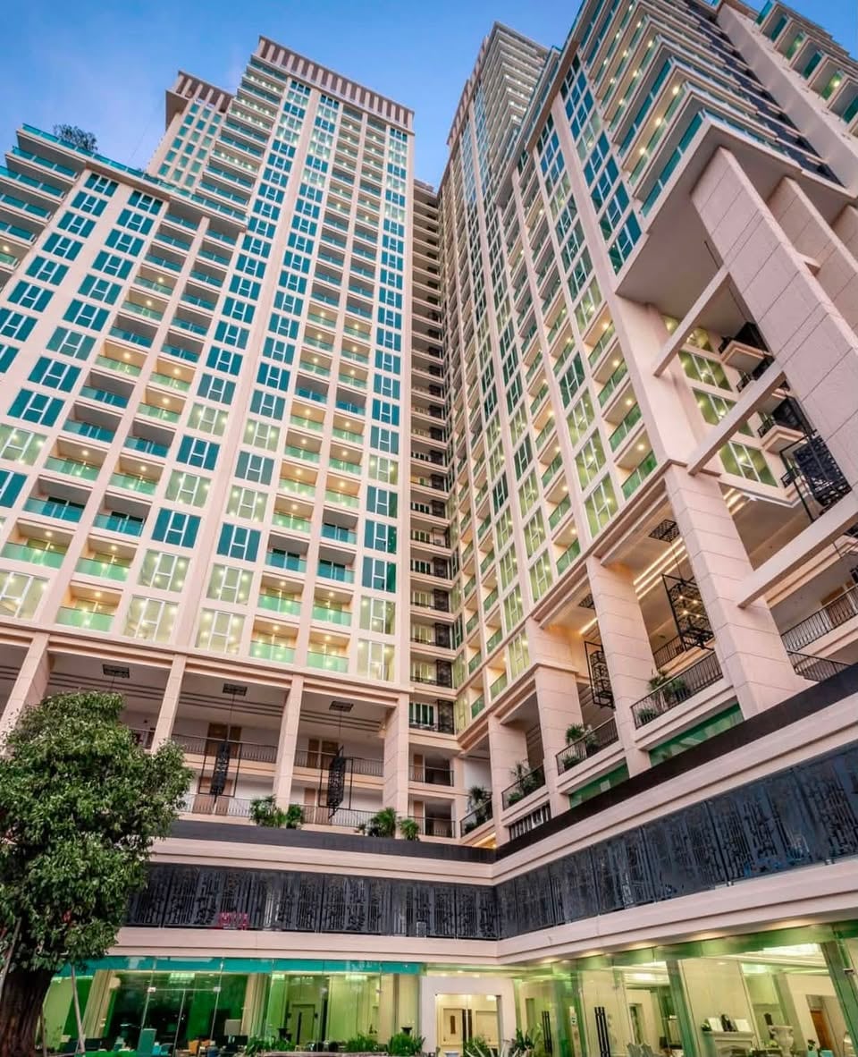 City Garden Tower 1BR Partial sea view, 14th Floor