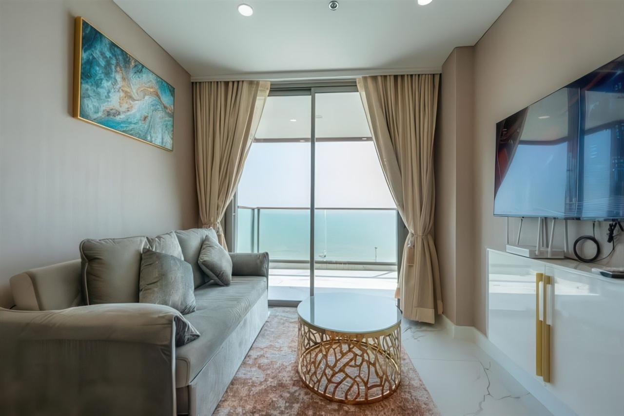 Copacabana Beach Jomtien 2BR Sea view, 12th Floor