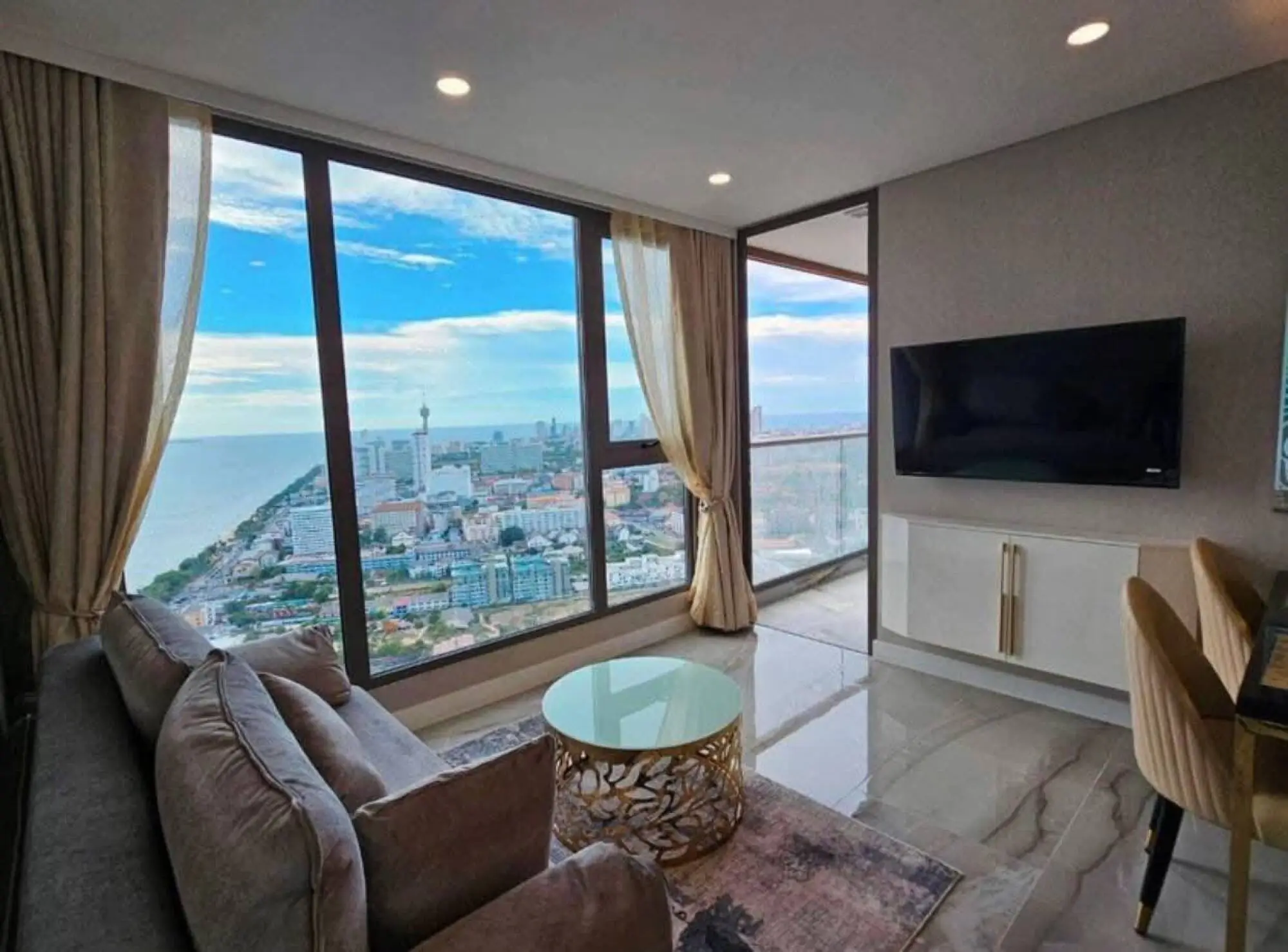 Copacabana Beach Jomtien 1BR Sea view, 23rd Floor