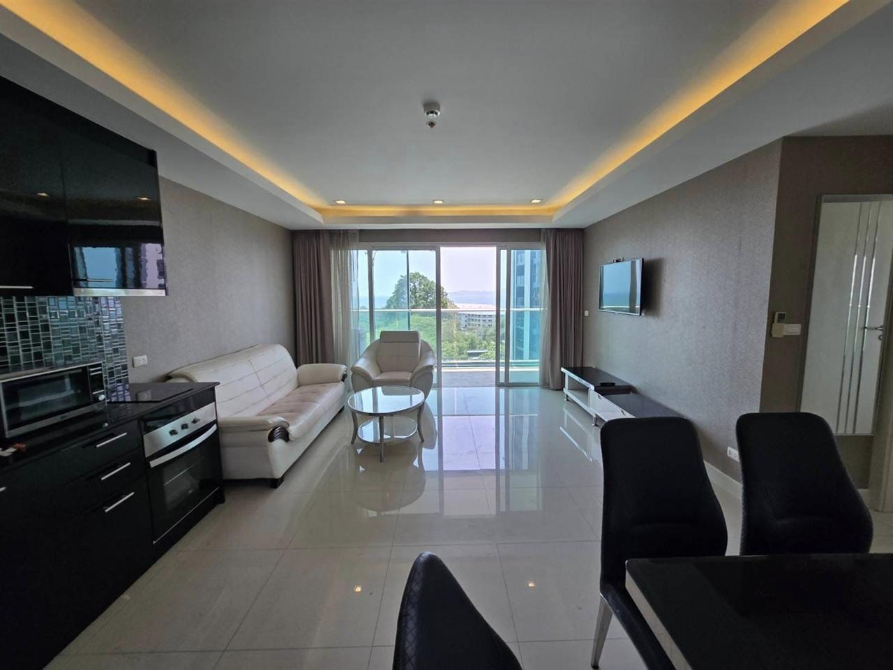 Cosy Beach View 2BR Sea View, 6th Floor