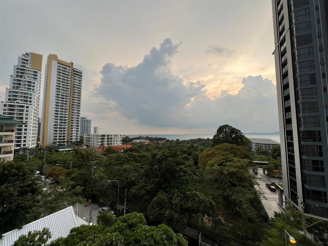 Cosy Beach View 2BR Sea View, 6th Floor