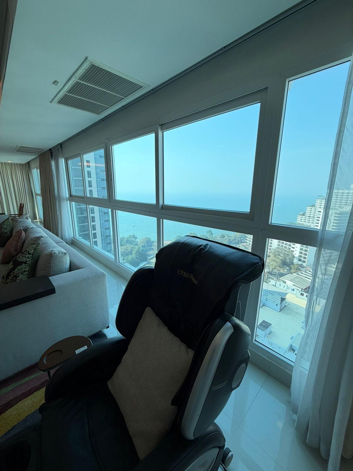 Cosy Beach View 2BR Sea view, 22nd Floor